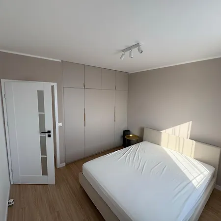 Apartament *